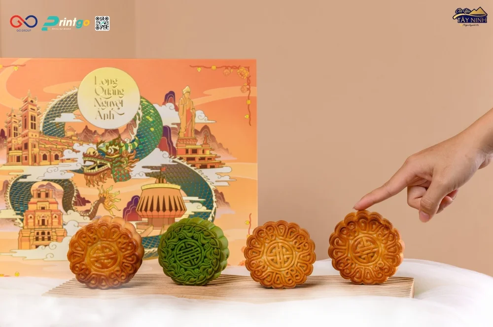 Hộp bánh trung thu Kim Như Bakery Long Quang Dạ Nguyệt