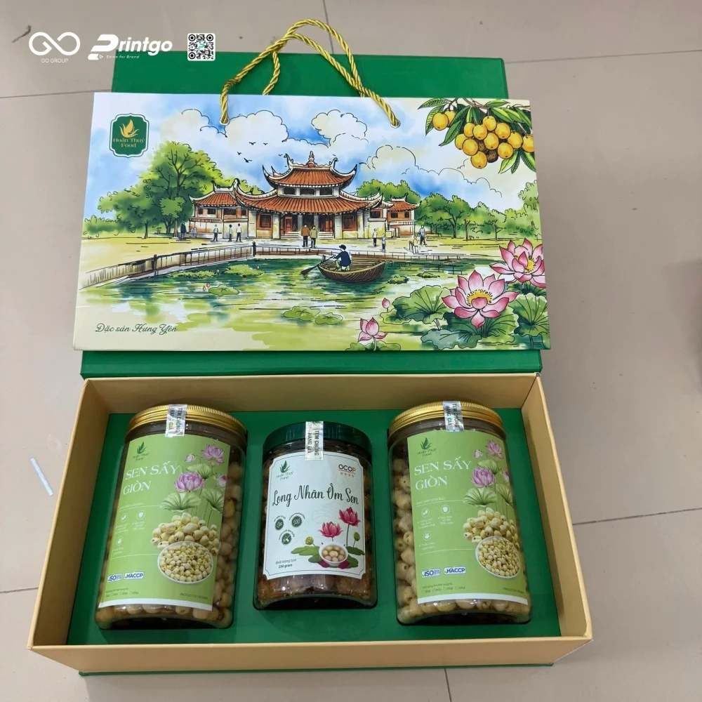Hộp đựng đặc sản Hưng Yên Hoán Thuý Food đồng bộ từ hộp giấy đến túi
