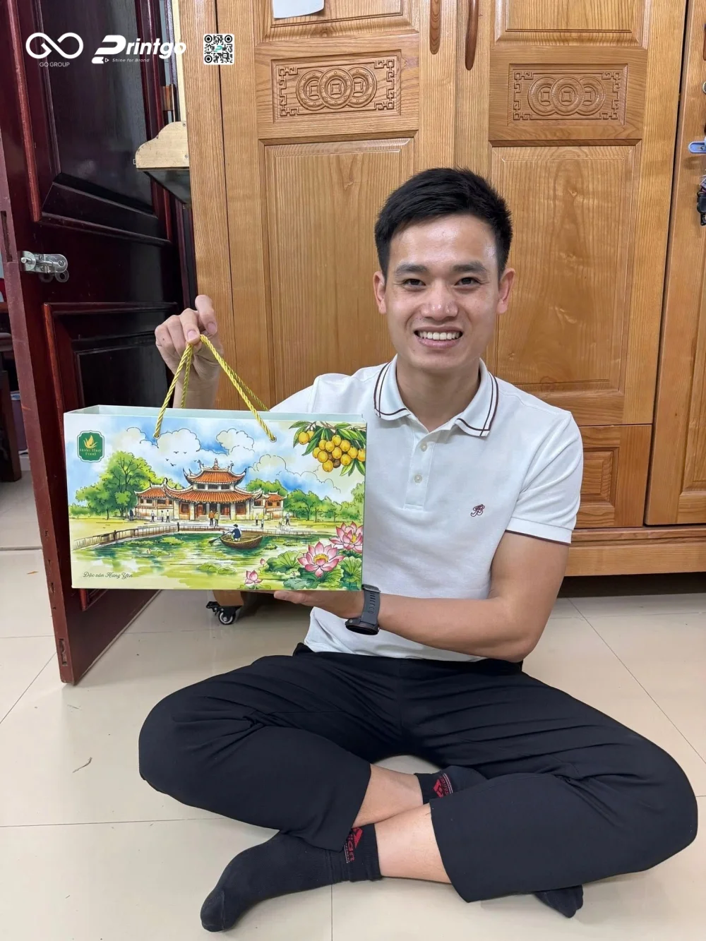 Hộp đựng đặc sản Hưng Yên Hoán Thuý Food mang lại diện mạo mới cho sản phẩm