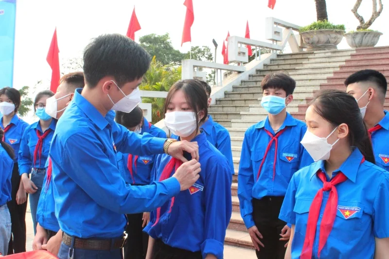 Tổ chức các hoạt động giáo dục truyền thống