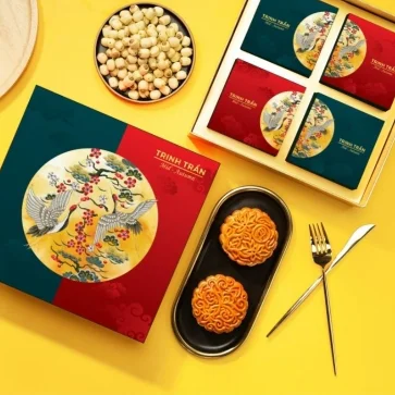 In hộp bánh Trung thu của thương hiệu Trinh Trần
