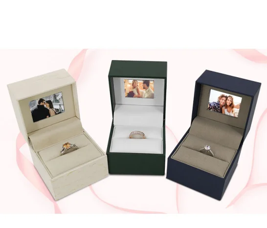 In hộp đựng nhẫn cầu hôn 2 tầng