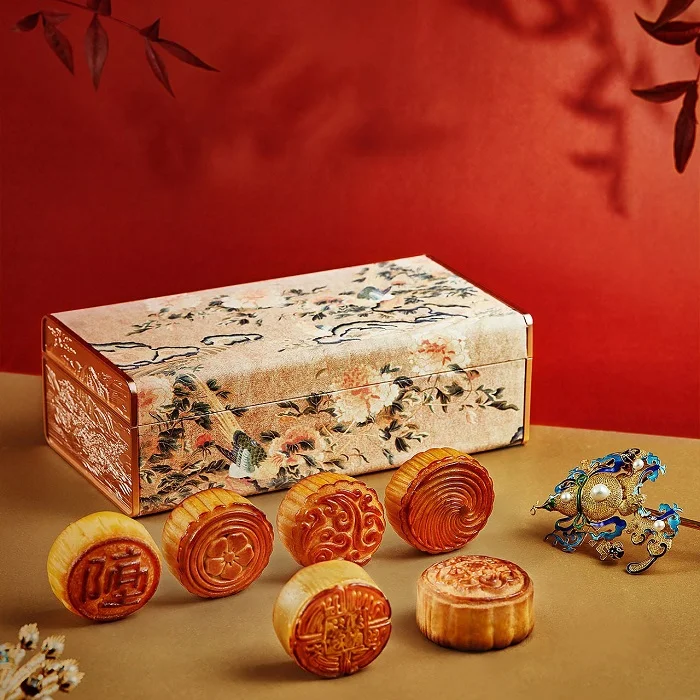 In hộp bánh trung thu theo phong cách độc lạ 