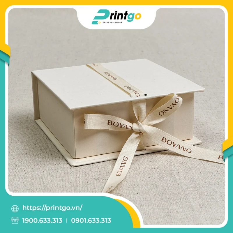 In hộp đựng trang sức hình cuốn sách tinh tế