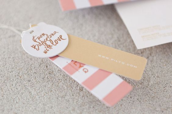 Địa chỉ thiết kế tag quần áo giá rẻ, chất lượng toàn quốc Địa chỉ thiết kế tag quần áo giá rẻ, chất lượng toàn quốc