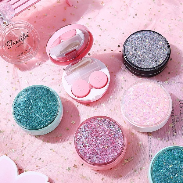 Top 10+ mẫu hộp đựng kính sành điệu, phong cách, trẻ trung mà giới trẻ yêu thích Top 10+ mẫu hộp đựng kính sành điệu, phong cách, trẻ trung mà giới trẻ yêu thích