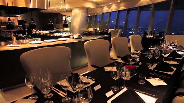 Tổng hợp các địa chỉ nhà hàng tổ chức tiệc tất niên Hà Nội và TP. Hồ Chí Minh Tổng hợp các địa chỉ nhà hàng tổ chức tiệc tất niên Hà Nội và TP. Hồ Chí Minh