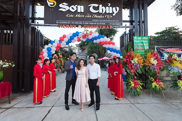 Tổng hợp các địa chỉ nhà hàng tổ chức tiệc tất niên Hà Nội và TP. Hồ Chí Minh Tổng hợp các địa chỉ nhà hàng tổ chức tiệc tất niên Hà Nội và TP. Hồ Chí Minh