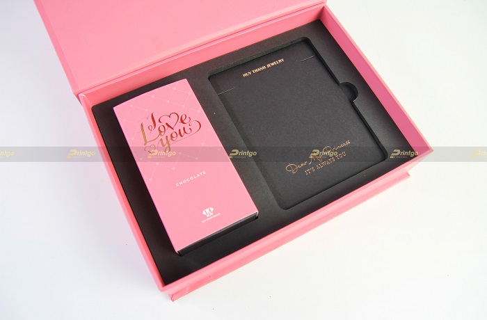 Printgo x Huy Thanh Jewelry: Đón valentine ngọt ngào cùng bộ hộp đựng trang sức sang trọng và thanh lịch Printgo x Huy Thanh Jewelry: Đón valentine ngọt ngào cùng bộ hộp đựng trang sức sang trọng và thanh lịch