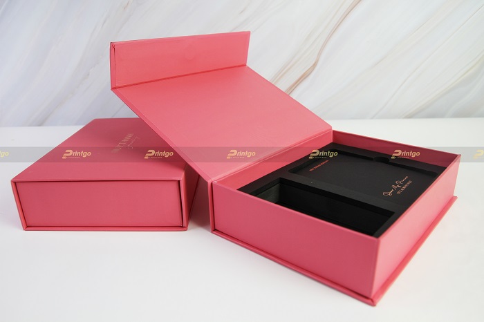 Tìm hiểu chi tiết về hộp carton lạnh: Chất liệu, kiểu dáng và ứng dụng Tìm hiểu chi tiết về hộp carton lạnh: Chất liệu, kiểu dáng và ứng dụng