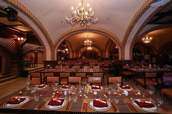 Tổng hợp các địa chỉ nhà hàng tổ chức tiệc tất niên Hà Nội và TP. Hồ Chí Minh Tổng hợp các địa chỉ nhà hàng tổ chức tiệc tất niên Hà Nội và TP. Hồ Chí Minh