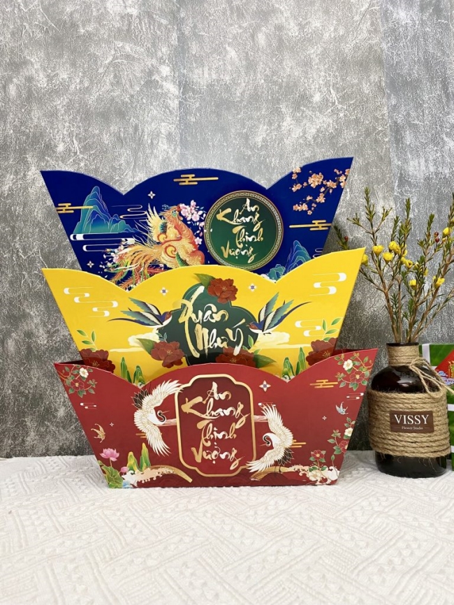 Tổng hợp những mẫu khay thuyền đựng quà tết sang trọng và đẹp mắt 2025 