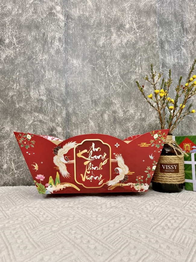 Tổng hợp những mẫu khay thuyền đựng quà tết sang trọng và đẹp mắt 2025 