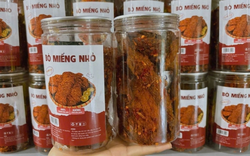 Mẫu tem nhãn bò khô thiết kế tối giản Mẫu tem nhãn bò khô thiết kế tối giản