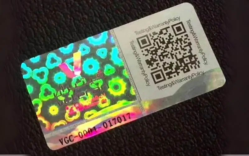 Mẫu tem chống hàng giả Hologram tích hợp QR code/serial Mẫu tem chống hàng giả Hologram tích hợp QR code/serial