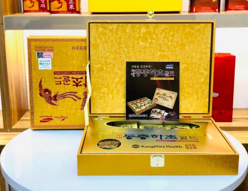 Hộp đông trùng hạ thảo Hàn Quốc chính hãng Hộp đông trùng hạ thảo Hàn Quốc chính hãng