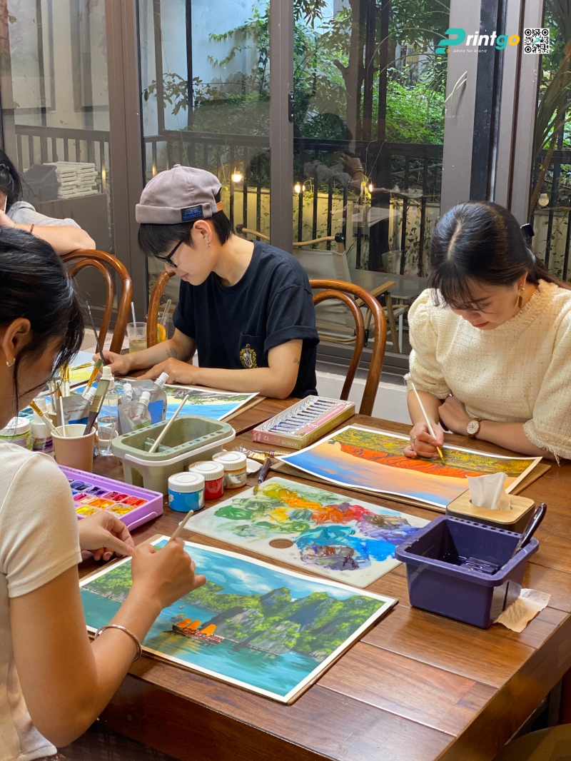 Đội ngũ đa dạng phong cách từ thiết kế 3D đến vẽ tay phác thảo Đội ngũ đa dạng phong cách từ thiết kế 3D đến vẽ tay phác thảo