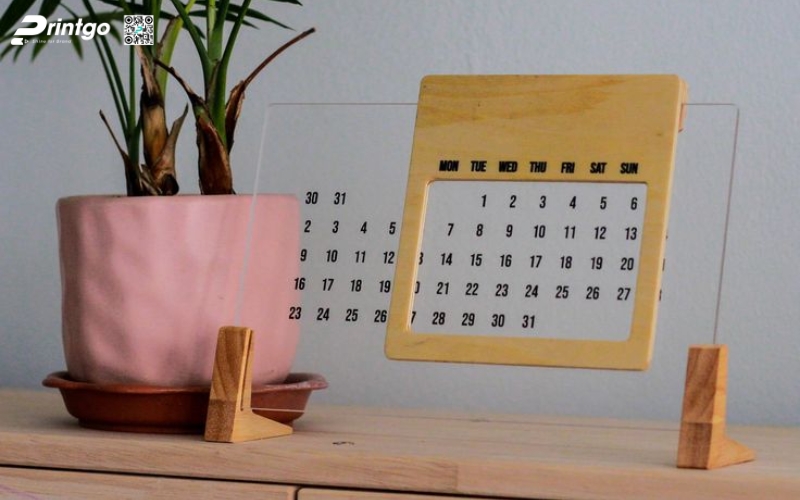 Mẫu lịch để bàn độc đáo đế mica Mẫu lịch để bàn độc đáo đế mica