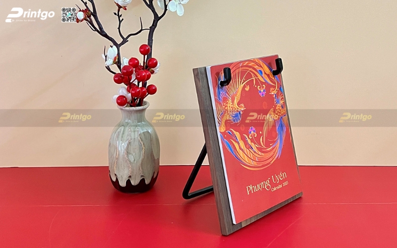 Mẫu lịch để bàn độc đáo bằng gỗ Mẫu lịch để bàn độc đáo bằng gỗ