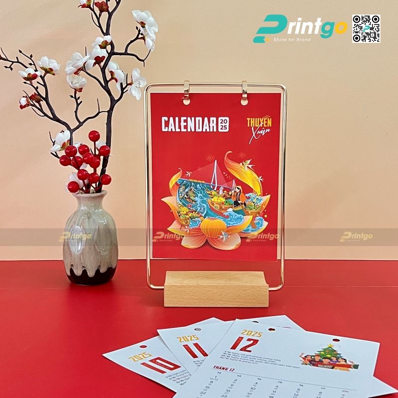 In lịch để bàn theo yêu cầu dạng gỗ độc lạ In lịch để bàn theo yêu cầu dạng gỗ độc lạ