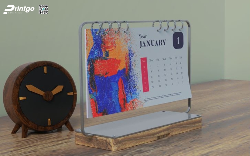 Mẫu lịch để bàn độc đáo khung kim loại Mẫu lịch để bàn độc đáo khung kim loại