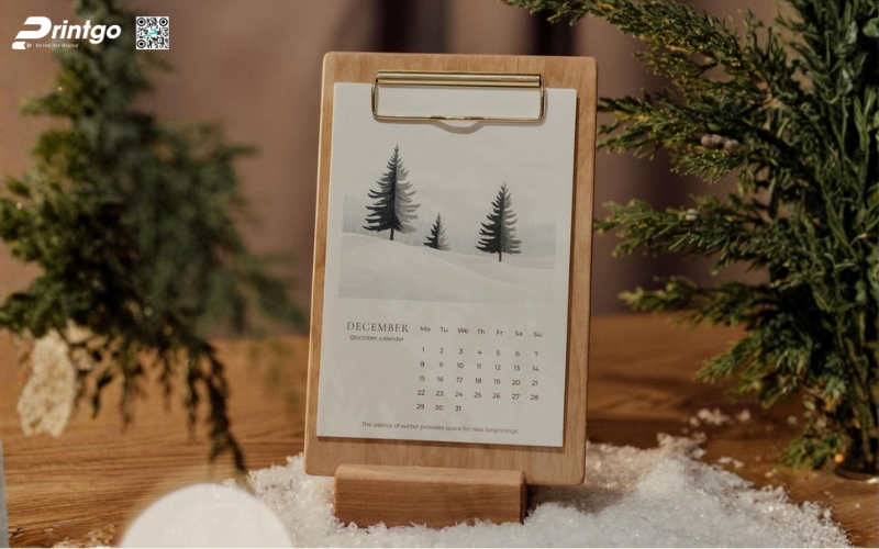 Mẫu lịch để bàn độc đáo đế gỗ Mẫu lịch để bàn độc đáo đế gỗ