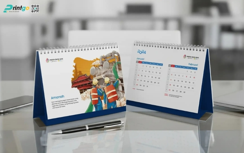 Mẫu lịch để bàn độc quyền chữ A Mẫu lịch để bàn độc quyền chữ A