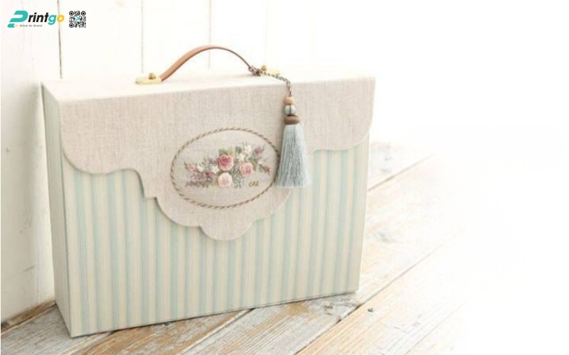 Bộ sưu tập mẫu hộp quà tết có quai xách bằng da Bộ sưu tập mẫu hộp quà tết có quai xách bằng da