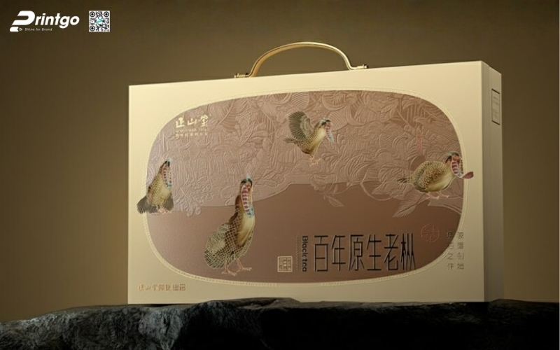 Mẫu hộp quà tết quai xách bằng kim loại Mẫu hộp quà tết quai xách bằng kim loại