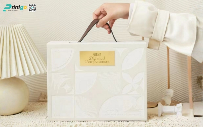 Bộ sưu tập mẫu hộp quà tết có quai xách bằng da Bộ sưu tập mẫu hộp quà tết có quai xách bằng da