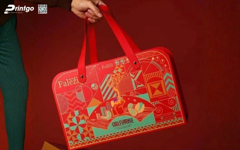 Mẫu hộp quà tết có quai xách bằng vải Mẫu hộp quà tết có quai xách bằng vải