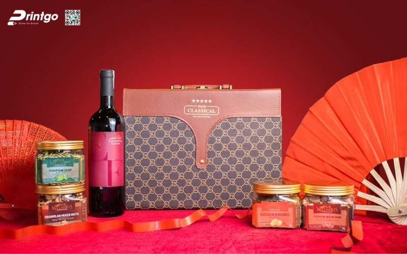 Mẫu hộp quà tết bằng da có quai xách Mẫu hộp quà tết bằng da có quai xách