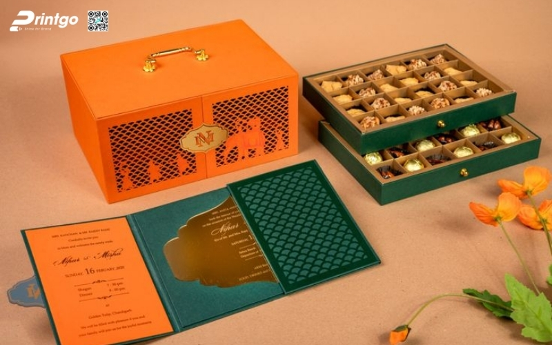 Khám phá những mẫu hộp quà tết quai xách bằng kim loại Khám phá những mẫu hộp quà tết quai xách bằng kim loại