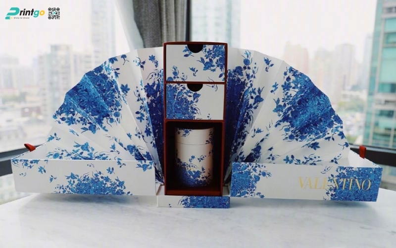 Hộp quà tết độc đáo hình quạt lạ mắt Hộp quà tết độc đáo hình quạt lạ mắt