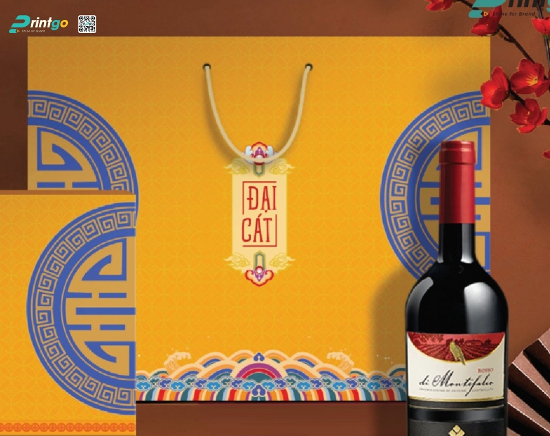 Mẫu túi giấy đựng quà tết màu vàng do Printgo thiết kế và in ấn Mẫu túi giấy đựng quà tết màu vàng do Printgo thiết kế và in ấn