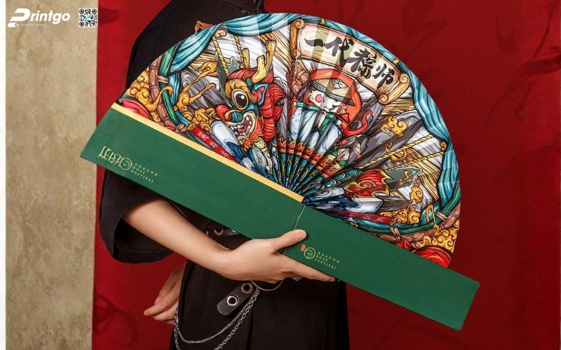 Hộp quà tết độc đáo hình quạt lạ mắt Hộp quà tết độc đáo hình quạt lạ mắt