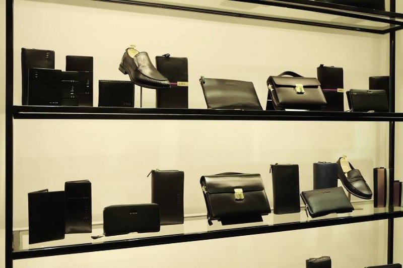 Quà tết tặng sếp là Bộ phụ kiện da cao cấp Quà tết tặng sếp là Bộ phụ kiện da cao cấp