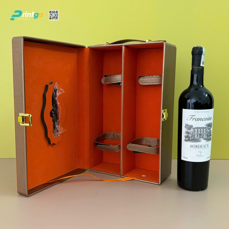 Quà tết tặng sếp với Rượu vang/Whisky kèm hộp quà sang trọng Quà tết tặng sếp với Rượu vang/Whisky kèm hộp quà sang trọng