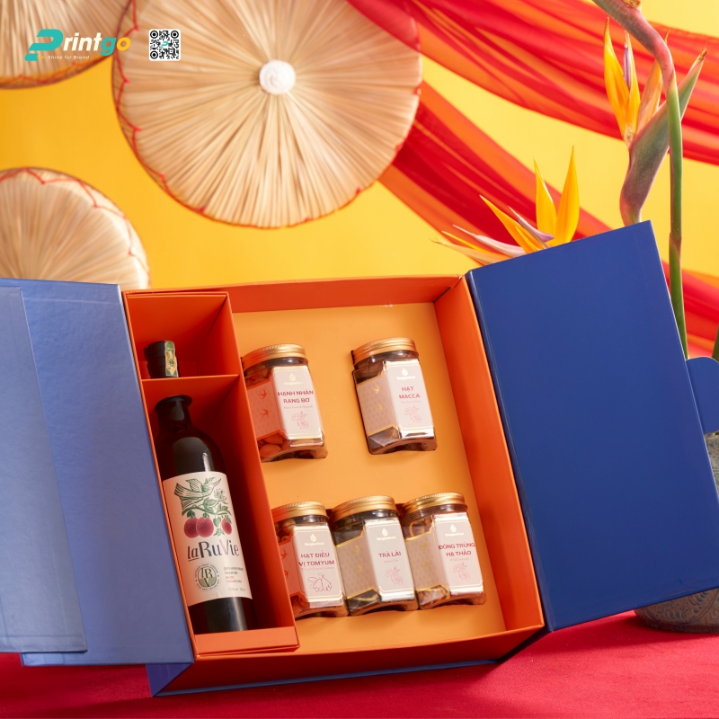 Quà tết tặng sếp với hộp quà tết sang trọng từ Printgo Quà tết tặng sếp với hộp quà tết sang trọng từ Printgo