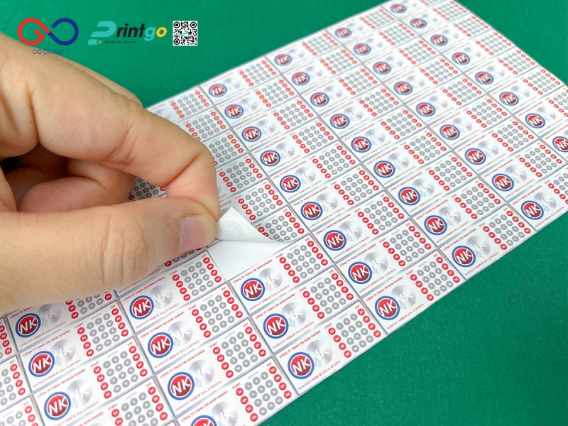 Gia công sau in tem decal vỡ Gia công sau in tem decal vỡ